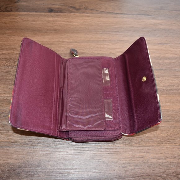 USED Wallet - Picture 8 of 15